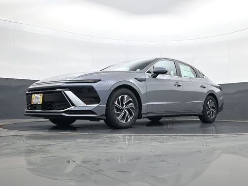 New 2026 Hyundai Sonata Blue FWD image 21