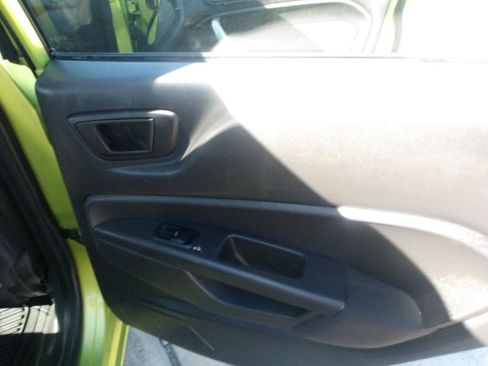 Used 2011 Ford Fiesta SES image 7