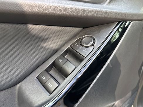 Used 2026 Chevrolet Equinox LT w/ Convenience Package II image 20