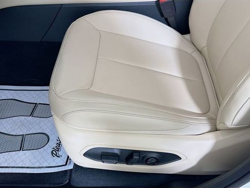 New 2025 Jeep Grand Cherokee Limited image 19