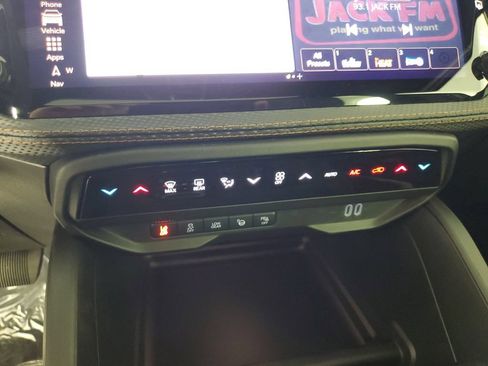 New 2026 Jeep Cherokee Overland w/ Advanced Pro Tech Group AWD/4WD image 20
