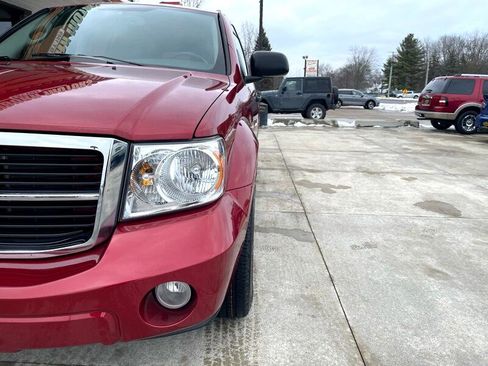 Used 2008 Dodge Durango SLT w/ Technology Group II image 4
