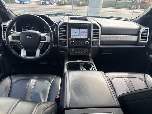 Used 2019 Ford F350 Platinum w/ Platinum Ultimate Package AWD/4WD image 18