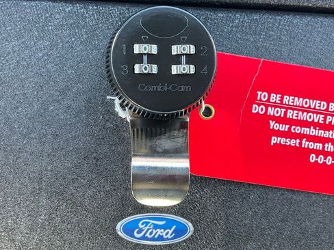 New 2025 Ford F250 XLT w/ Black Appearance Package image 38