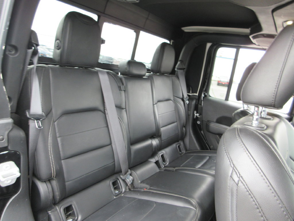 Used 2020 Jeep Gladiator Overland AWD/4WD image 22