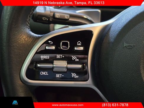 Used 2020 Mercedes-Benz GLB 250 w/ Premium Package image 17