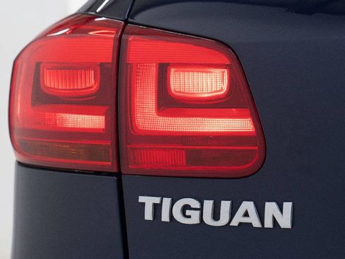 Used 2013 Volkswagen Tiguan SE FWD image 15