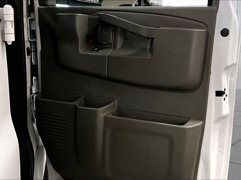Used 2024 GMC Savana 2500 w/ Driver Convenience Package RWD image 18