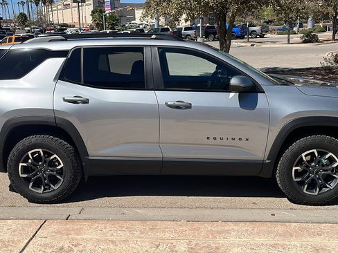 Used 2026 Chevrolet Equinox ACTIV image 9