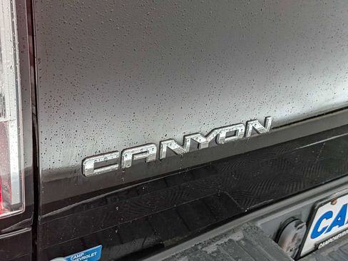 Used 2017 GMC Canyon SLE w/ Nightfall Edition image 13