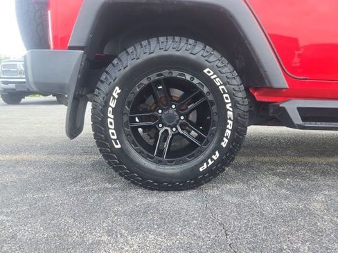 Used 2017 Jeep Wrangler Unlimited Sport w/ Quick Order Package 24S AWD/4WD image 9
