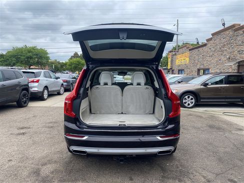 Used 2016 Volvo XC90 T6 Inscription w/ Vision Package image 13