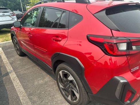 Used 2024 Subaru Crosstrek 2.5i Limited AWD/4WD image 2
