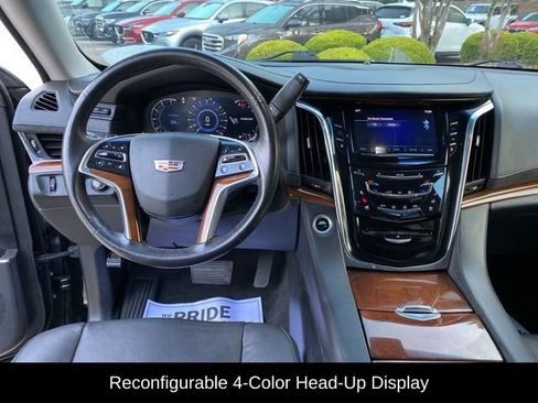 Used 2016 Cadillac Escalade Luxury AWD/4WD image 8