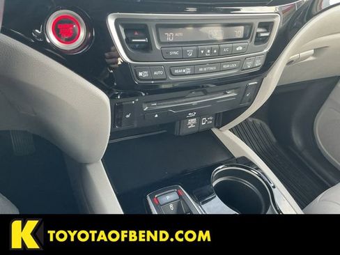 Used 2021 Honda Pilot Touring image 22