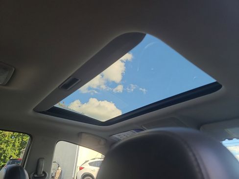 Used 2012 Chevrolet Captiva Sport LTZ image 15