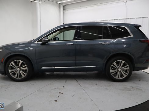 Used 2021 Cadillac XT6 Premium Luxury w/ LPO, Floor Liner Package image 9