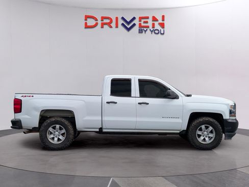 Used 2019 Chevrolet Silverado 1500 W/T w/ WT Convenience Package AWD/4WD image 7