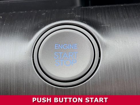 Used 2024 Hyundai Kona SE image 12