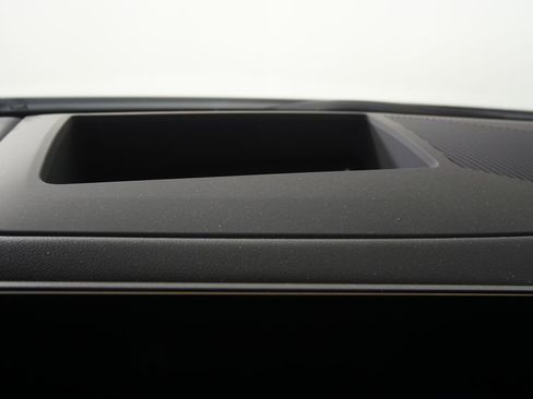 Used 2025 BMW i5 eDrive40i w/ M Sport Package image 22