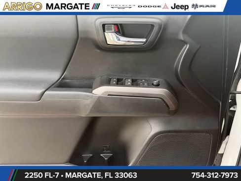 Used 2022 Toyota Tacoma TRD Off-Road w/ Technology Package RWD image 34
