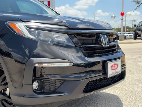 Used 2022 Honda Pilot Special Edition image 3