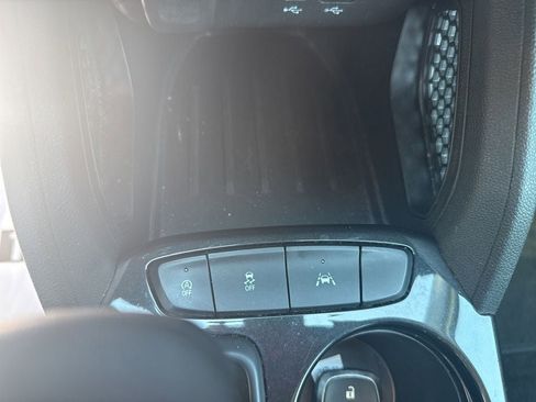 Used 2024 Chevrolet TrailBlazer LT FWD image 21