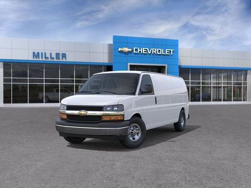 New 2026 Chevrolet Express 3500 Extended w/ Chrome Appearance Package RWD image 29