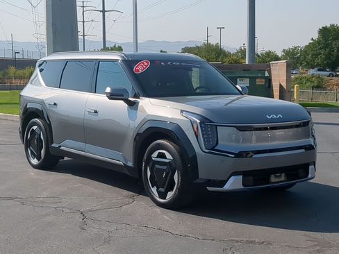 Certified 2024 Kia EV9 Land AWD/4WD image 7