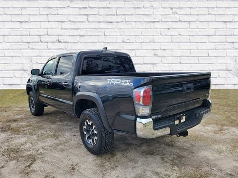 Used 2023 Toyota Tacoma TRD Off-Road image 3