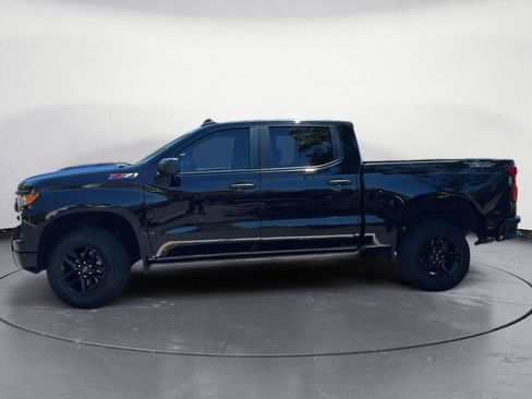 Used 2024 Chevrolet Silverado 1500 Custom Trail Boss AWD/4WD image 4