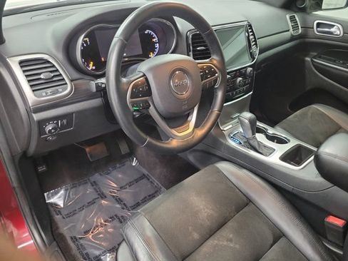 Used 2019 Jeep Grand Cherokee Altitude RWD image 20