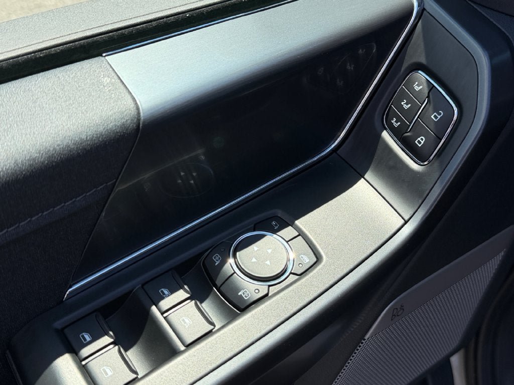 Used 2026 Ford F150 Lariat AWD/4WD image 22