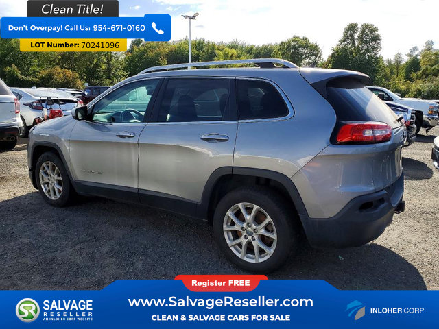 Used 2015 Jeep Cherokee Latitude w/ Cold Weather Group FWD image 3