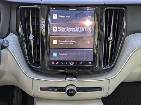 Certified 2024 Volvo XC60 B5 Plus image 16