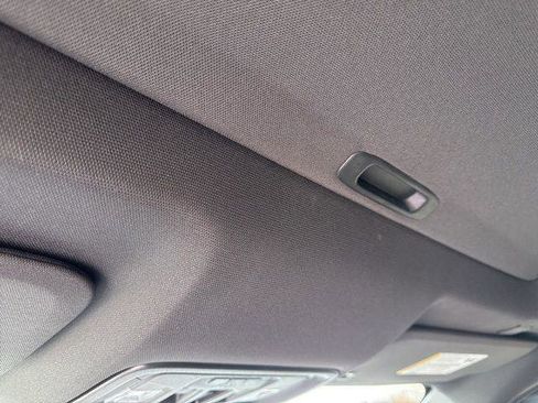 Used 2021 Chevrolet Silverado 1500 High Country w/ Technology Package image 26