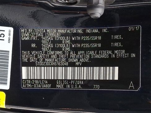 Used 2017 Toyota Sienna XLE image 28