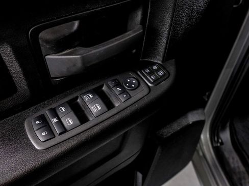 Used 2024 RAM 3500 Tradesman w/ Chrome Appearance Group image 33