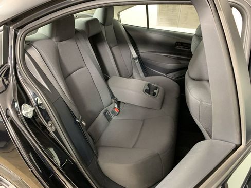 Used 2024 Toyota Corolla LE image 32