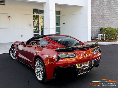 Used 2015 Chevrolet Corvette Z06 w/ 3LZ Preferred Equipment Group image 51
