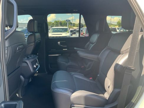 Used 2025 Ford Expedition Platinum w/ Stealth Performance Package AWD/4WD image 14