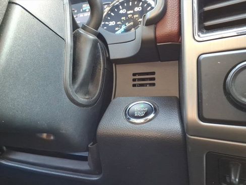 Certified 2022 Ford F250 Platinum image 26