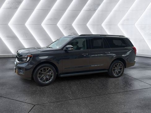 New 2026 Ford Expedition Max Platinum w/ Stealth Appearance Package AWD/4WD image 3