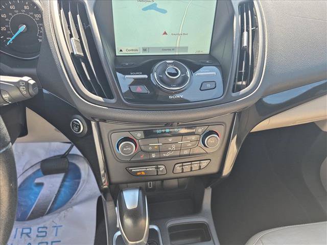 Used 2019 Ford Escape Titanium FWD image 15