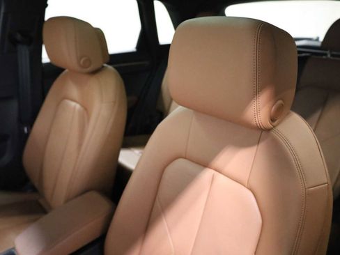 Used 2023 Audi Q3 2.0T Premium w/ Convenience Package image 18