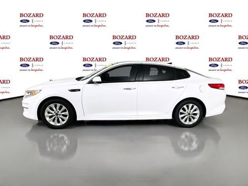 Used 2018 Kia Optima EX w/ Premium Package image 5