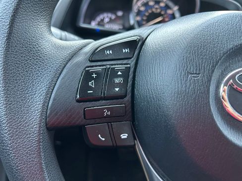 Used 2017 Toyota Yaris iA image 18