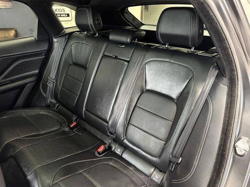 Used 2019 Jaguar F-PACE S image 41