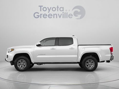 Used 2017 Toyota Tacoma Limited w/ Tow Package AWD/4WD image 2