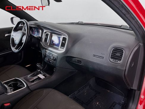 Used 2022 Dodge Charger SXT RWD image 34